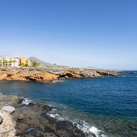 Natural Ocean Pool Apartment *