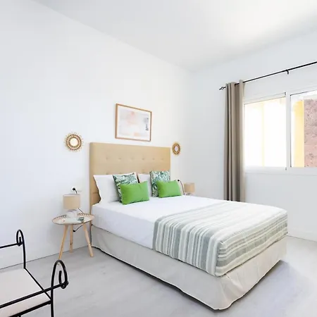 Natural Ocean Pool Апартаменты Адехе